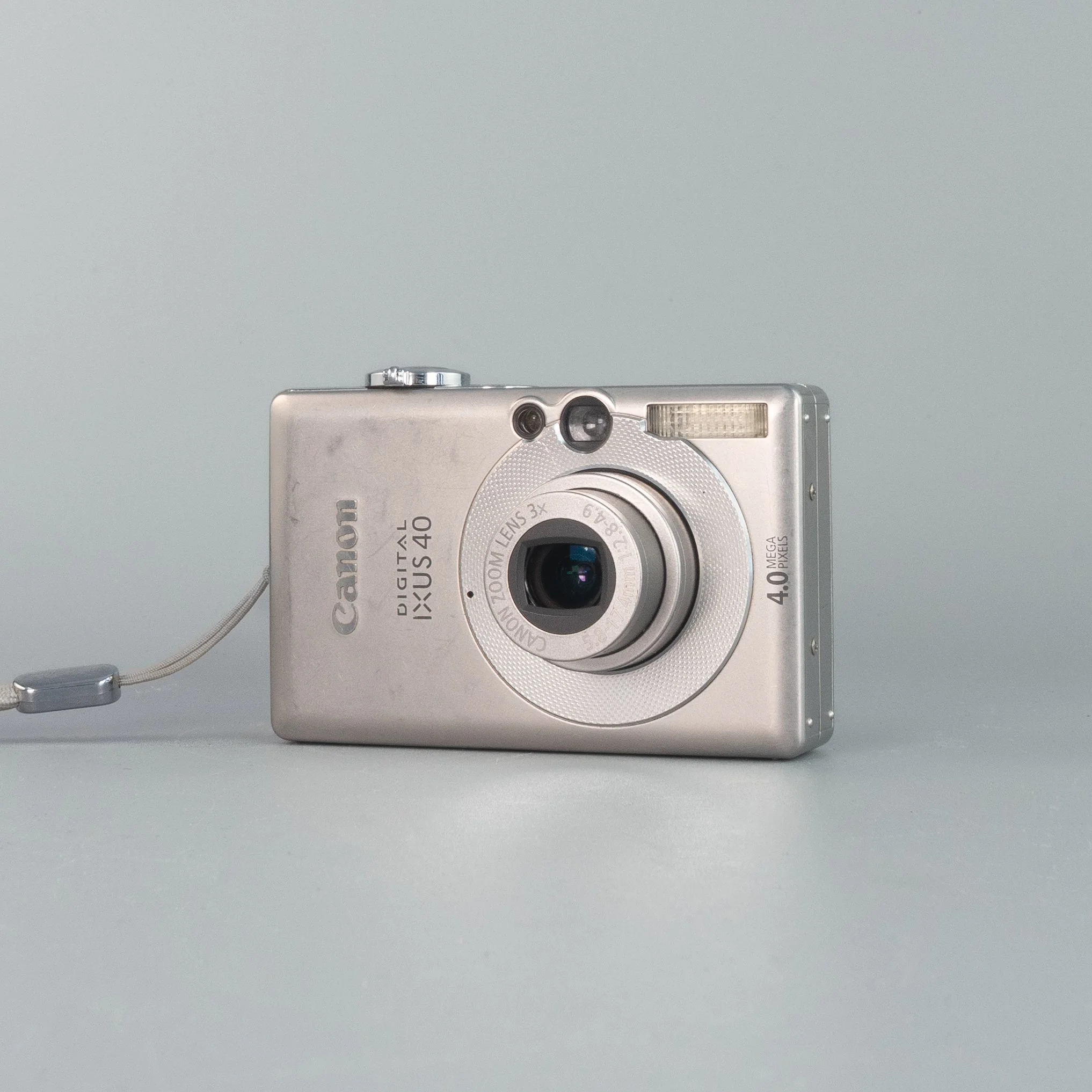 Canon Digital Ixus 40 — LensFayre